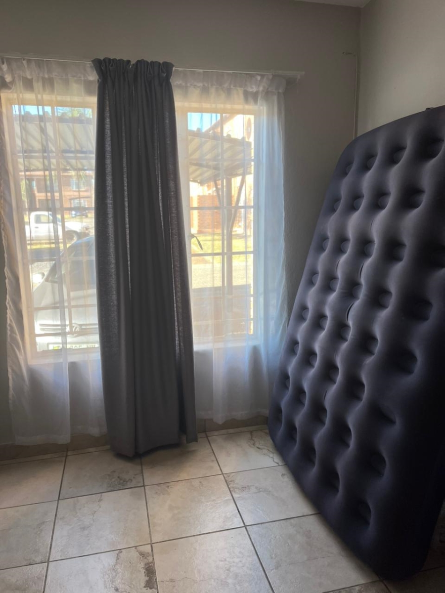3 Bedroom Property for Sale in Waterval East North West